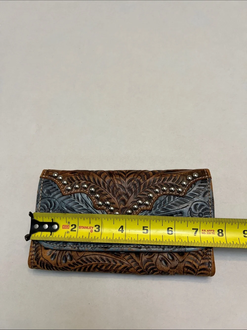 AMERICAN WEST TWO TONE TOOLED LEATHER STUDDED TRIFOLD WALLET BLUE BROWN